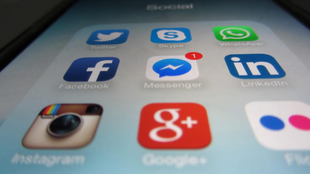 Масштабный сбой в работе Facebook и Instagram: кто пострадал больше всего