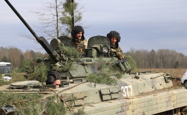 Кто кого: российский танк сошелся в бою с американским. ВИДЕО