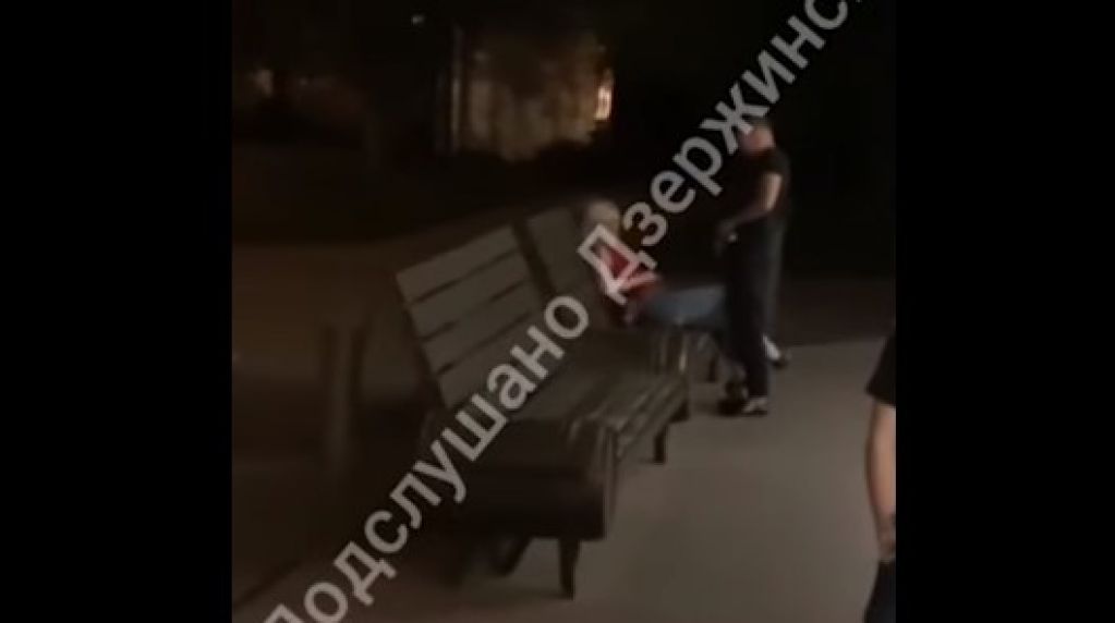 Стыд и срам: В России парочка занялась любовью на глазах "зрителей". ВИДЕО