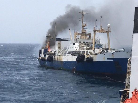 ЧП у берегов Африки: ко дну пошло украинское судно, есть погибшие