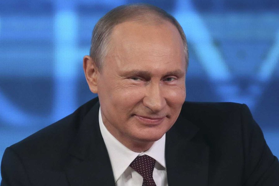 Путинская пена: Почему Путин так назойливо лезет со своим братством?