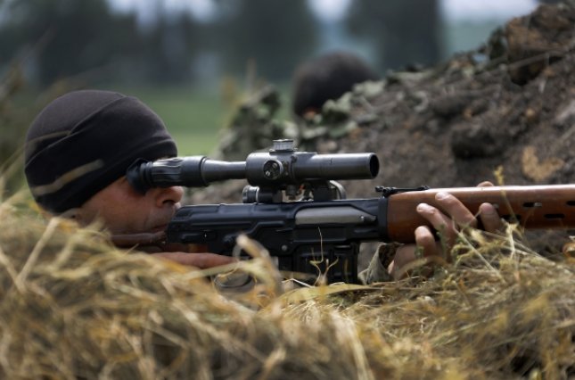 В оккупированном Донецке засекли несколько групп российских снайперов