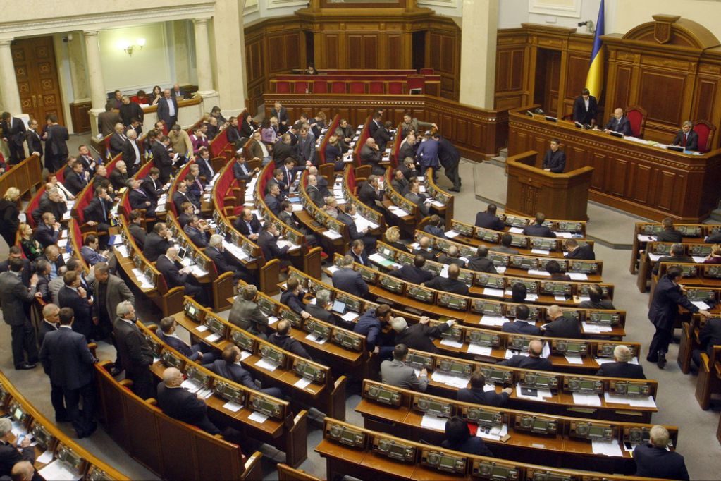 Как фанера над Парижем: одиозные политики, не переизбравшиеся в новую Раду 