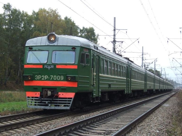 Под Харьковом 13-летний подросток попал под поезд