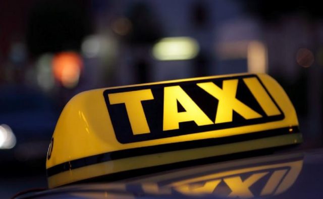 В Кривом Роге разгневанные таксисты оцепили 95-й квартал