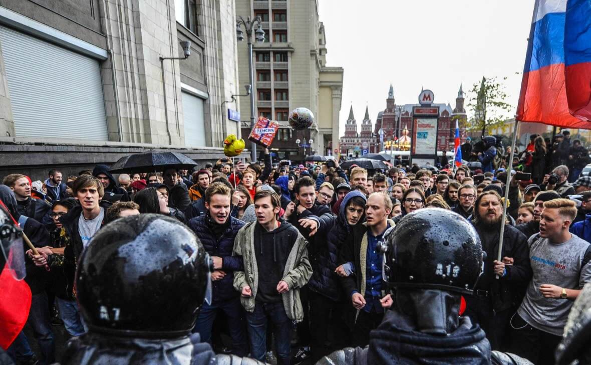 Алексей Голобуцкий. Российская власть пошла по силовому пути – вместо того, чтобы выпускать клапаны возмущения