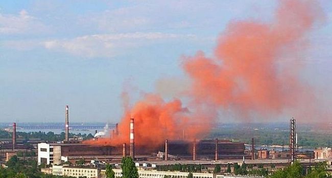 «Как ни радиация, так выброс свинца»: в РФ произошло очередное страшное ЧП. ВИДЕО
