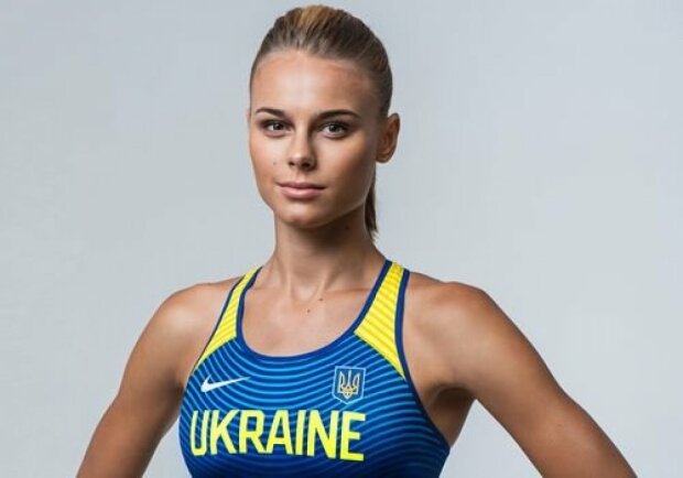 Украинская чемпионка заставила фанатов глотать слюнки: горячие кадры
