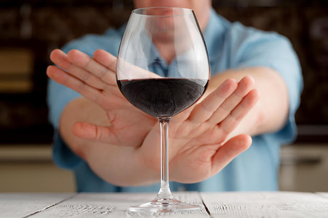 Девять тревожных признаков абсолютной непереносимости алкоголя