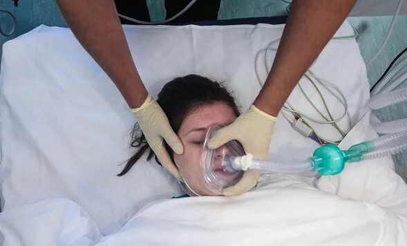 Красота или жизнь: молодая украинка скончалась на операционном столе