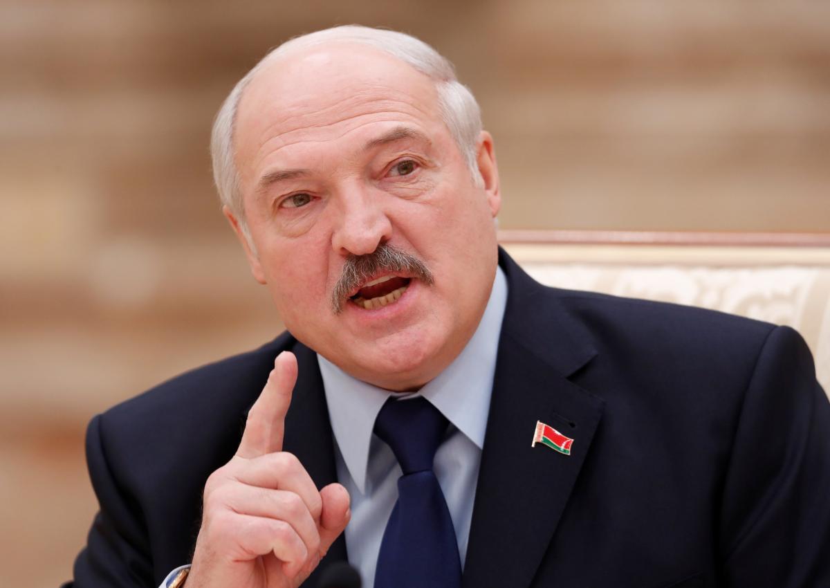 «Что-то там не очень ладится»: Лукашенко рассказал, о чем его просил Зеленский