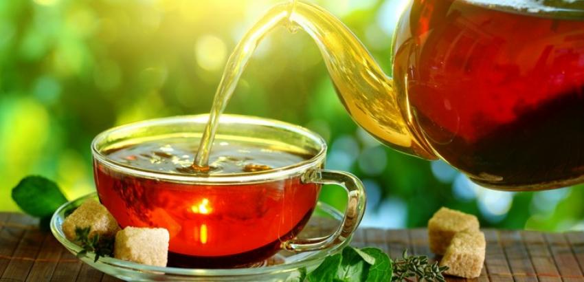 Названы шесть самых вредных качеств чая