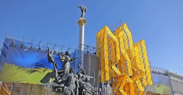 Битва нарядов: платья экс- и действующей первых леди на День независимости обсуждает вся Украина. ФОТО