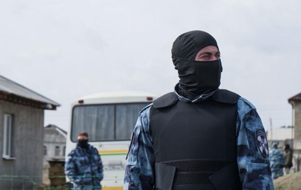 Оккупанты в очередной раз устроили обыски крымских татар в Крыму