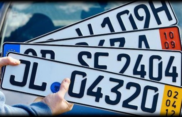 Как избежать штрафов за авто с «еврономерами»: в МВД дали совет