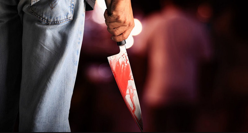 ЧП в школе: неадекватный мужчина подрезал ножом 10 ребятишек
