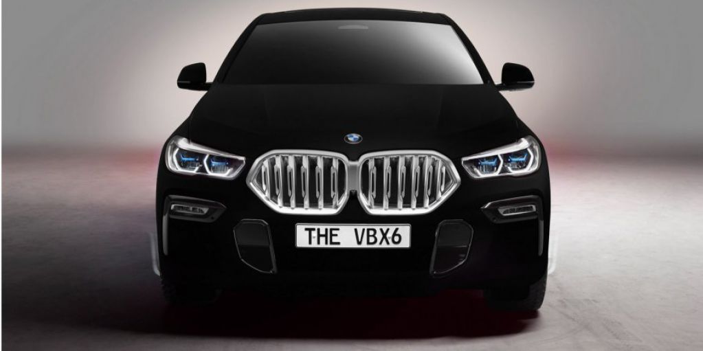 Полностью поглощает свет. BMW похвастался самым черным автомобилем в мире