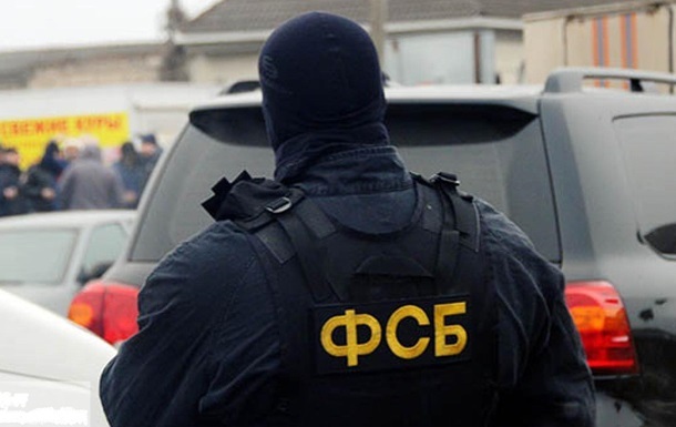 ФСБ РФ начала «охотиться» на украинцев на админгранице с Крымом 