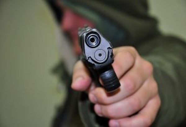 Вызвали по телефону и наставили оружие: в Херсоне бандиты напали на проституток