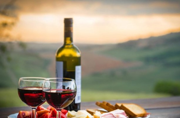 Тем, кто любит вино: семь правил, которые надо знать