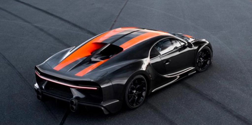 440 км в час! Новый гиперкар от Bugatti побил рекорд скорости