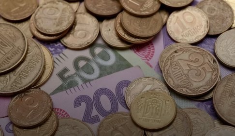 Украинцев оставят без монет: где и когда можно обменять деньги