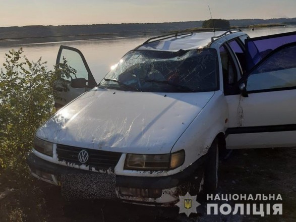 На Киевщине мужчина утонул в собственном автомобиле