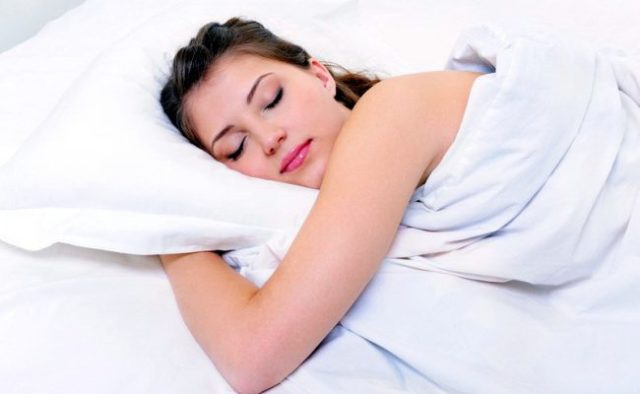 Ученые узнали, сколько часов сна необходимы для здорового сердца