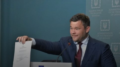 Скандал разгорелся как пожар: Богдан слил в Сеть расценки на участие в Вече