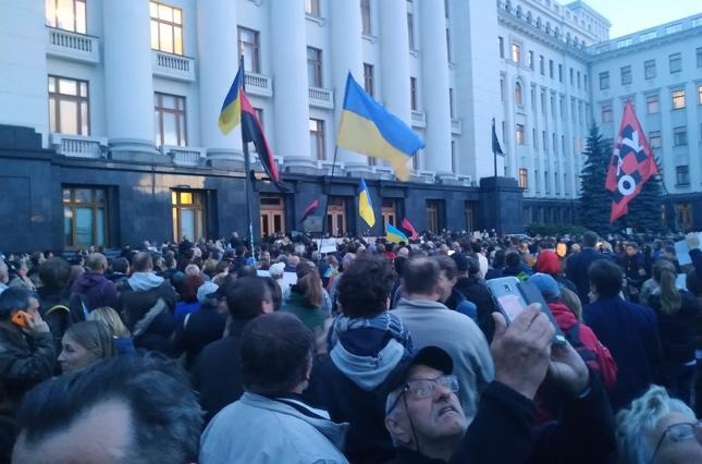 Против «формулы Штайнмайера»: в Украине массово создают штабы сопротивления капитуляции