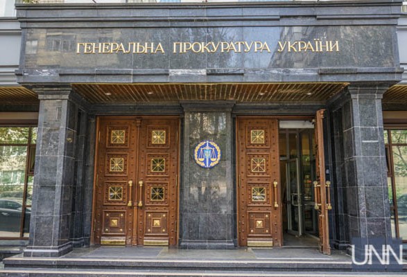 Прокуроров в Украине фактически заставляют подписать себе увольнительную