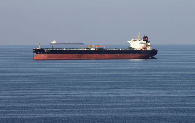 У берегов Саудовской Аравии прогремел взрыв на иранском танкере
