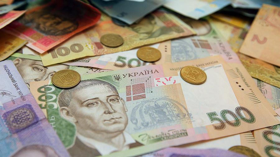 В Украине повысят пенсии, зарплаты и соцвыплаты