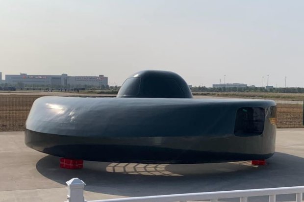 Китайцы создали первую в мире боевую летающую тарелку