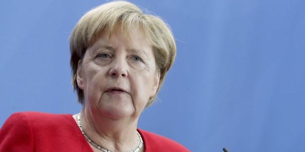 Важная беседа с Меркель и арест Гладковскго: главное за последние часы