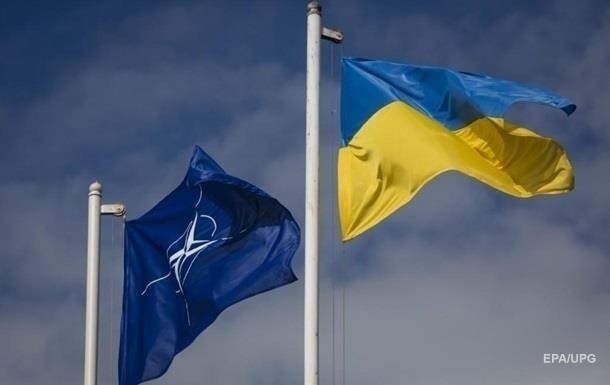 Руководство НАТО намерено обсудить с Зеленским ситуацию на Донбассе