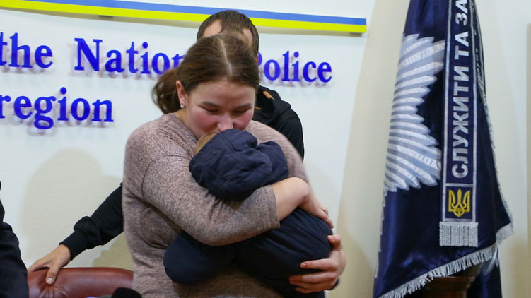 Участница АТО похитила младенца под Киевом: появились подробности