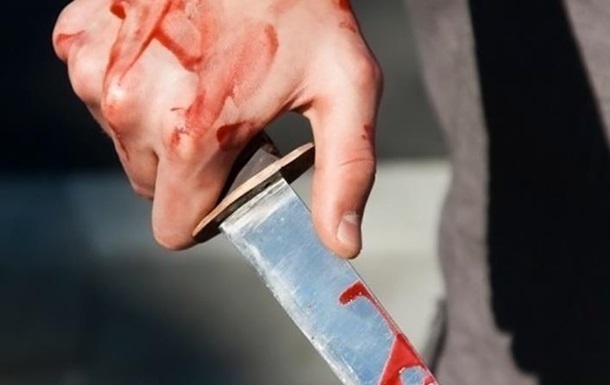 В Запорожье неизвестный напал с ножом на местную активистку