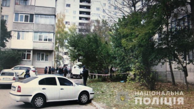 На Киевщине мать выбросила из окна младенца, обвитого пуповиной