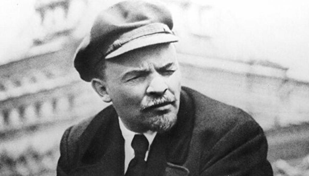 Историки назвали любимый алкогольный напиток Владимира Ленина