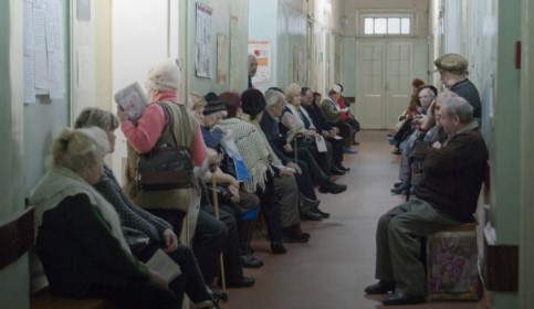 Бесплатных медуслуг станет меньше: за что будут платить украинцы