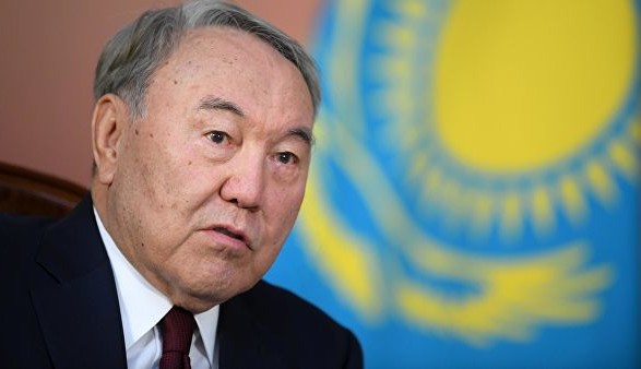 Назарбаев решил стать организатором встречи Зеленского с Путиным