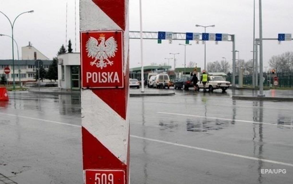 Его искали всем миром, а поймали опять польские пограничники