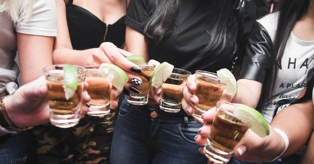 Не пьем, а лечимся: целительные свойства всех алкогольных напитков