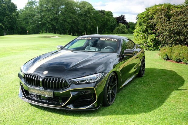 В Украине видели роскошную BMW М8 с уникальным купе. ФОТО
