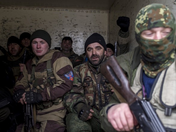На Донбассе боевики усиливают передовую с помощью военнослужащих РФ 