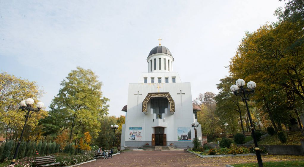Церковно-державні стосунки та закупівлі