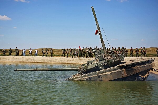 Россия потерпела фиаско со своими хвалеными танками