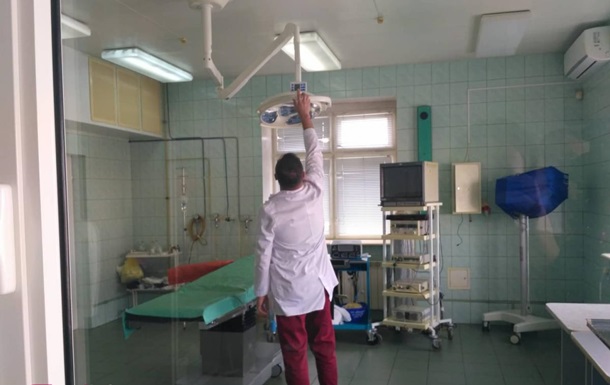Уникальный случай во Львове: украинке хирурги удалили 20-килограммовую опухоль