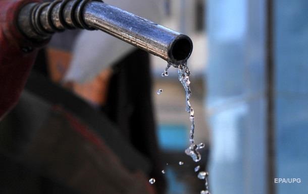 АМКУ обязал АЗС снизить цены на топливо